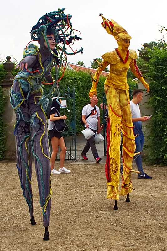 Vorprogramm beim Feuerwerkswettbeweb in den Herrenh&auml;user G&auml;rten in Hannover