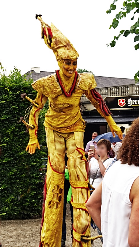 Vorprogramm beim Feuerwerkswettbeweb in den Herrenh&auml;user G&auml;rten in Hannover