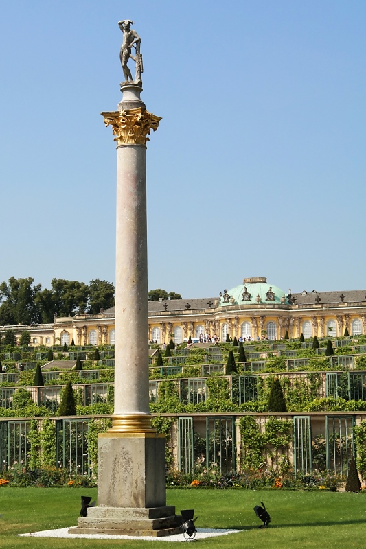 Schloss und Park Sanssouci in Potsdam