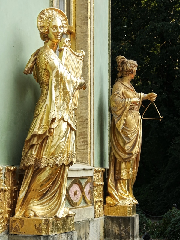 Schloss und Park Sanssouci in Potsdam