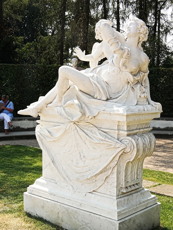 Schloss und Park Sanssouci in Potsdam